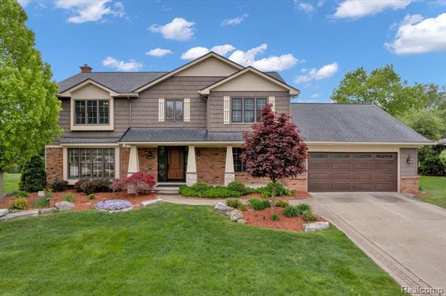 front view picture of 2485 Kimberly Fair St, Rochester, MI. 48309