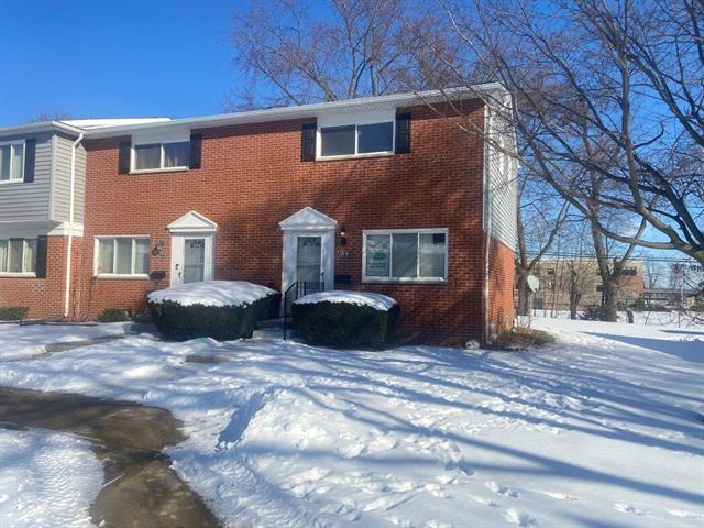 front view picture of 2516 Patrick Henry St, Auburn Hills, MI. 48326