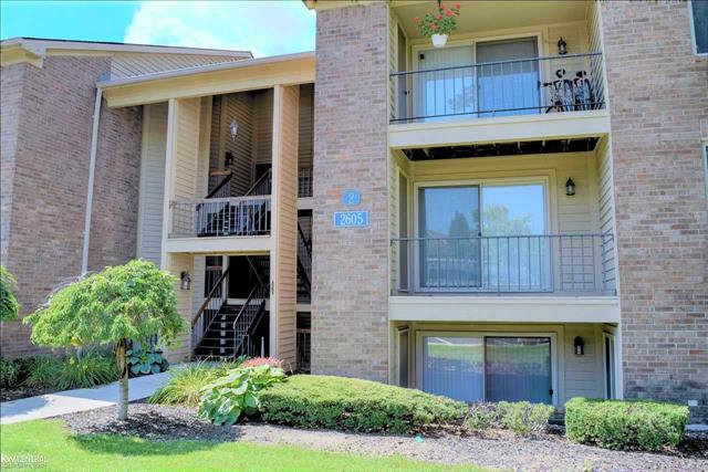 front view picture of 2605 Greenstone Blvd, Auburn Hills, MI. 48326