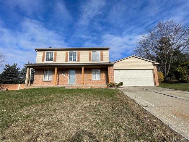 front view picture of 92 Foxboro Dr, Rochester, MI. 48309