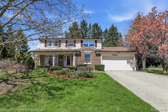 front view picture of 3380 Innsbrook Ct, Rochester, MI. 48309