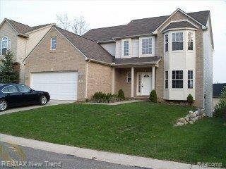 front view picture of 815 Calgary St, Auburn Hills, MI. 48326