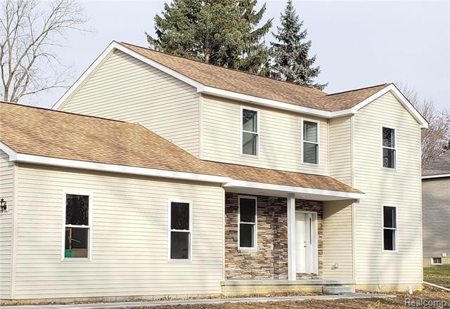 front view picture of 3982 Ontario Dr, Auburn Hills, MI. 48326
