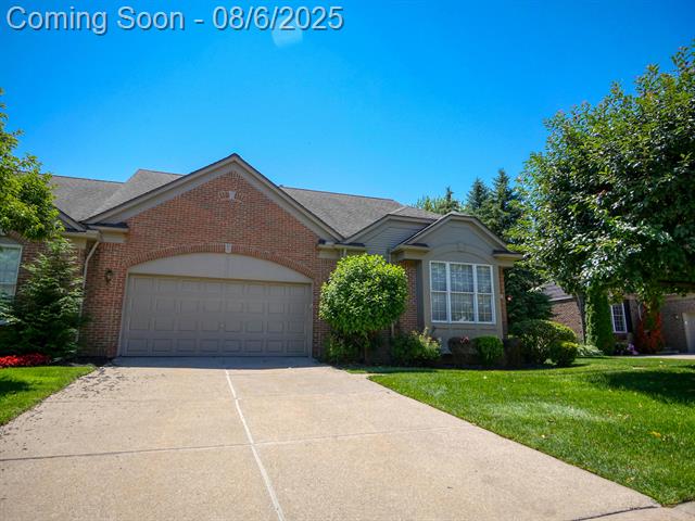 front view picture of 1322 Copper Cir, Rochester, MI. 48306
