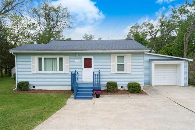 front view picture of 4121 Quebec St, Auburn Hills, MI. 48326