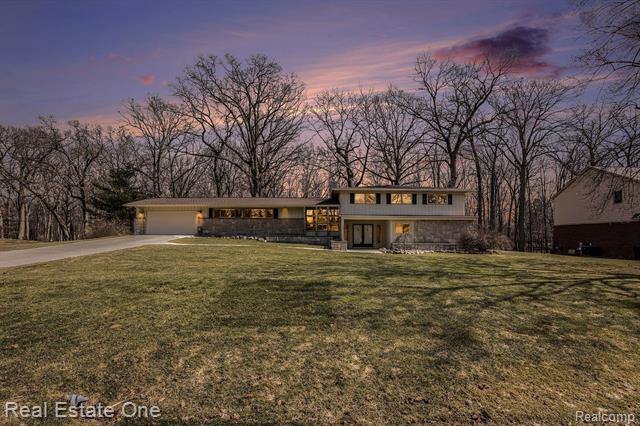 front view picture of 1280 Gettysburg Ct, Rochester, MI. 48306
