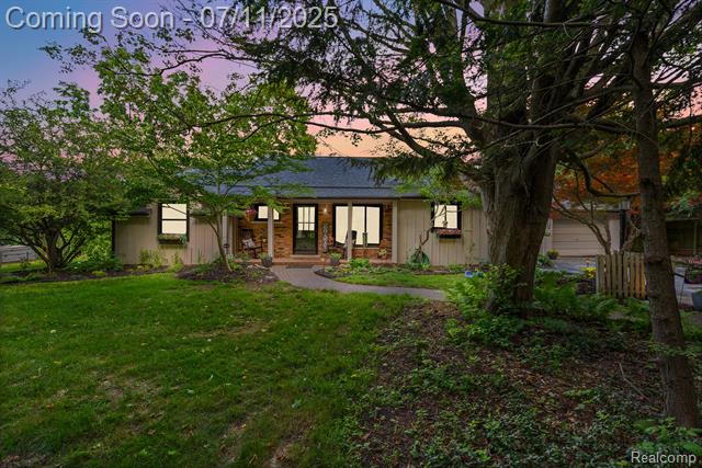 front view picture of 1300 N Livernois Rd, Rochester, MI. 48306