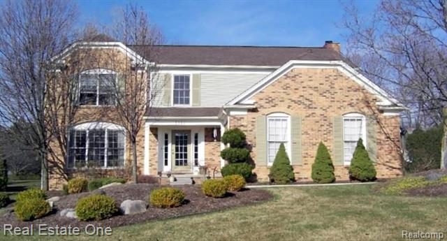 front view picture of 1141 Sandy Ridge Dr, Rochester, MI. 48306
