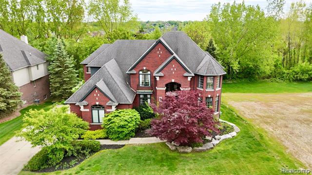 front view picture of 861 Quarry, Rochester, MI. 48306