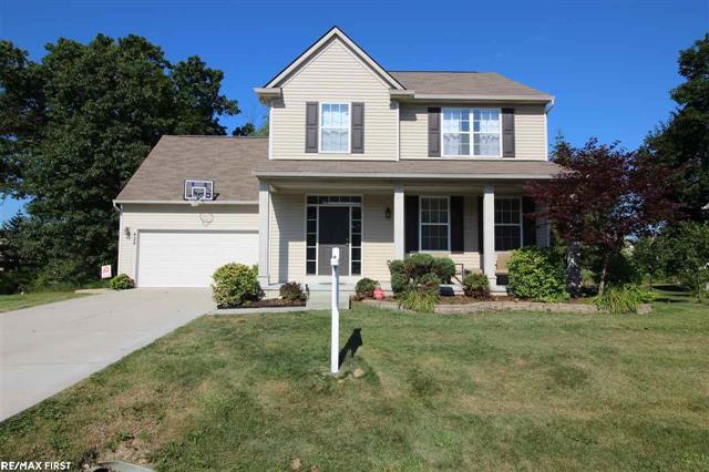 front view picture of 428 Newton Ct, Lake Orion, MI. 48362