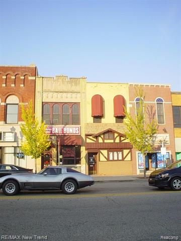 front view picture of 79 N Saginaw St, Pontiac, MI. 48342