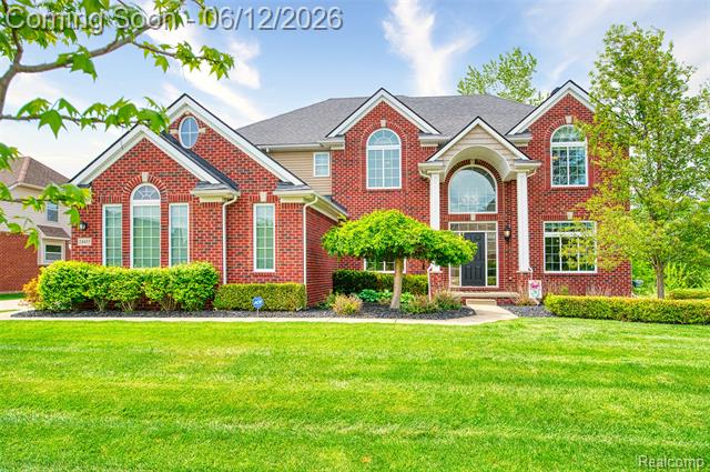 front view picture of 24455 Glenwood Dr, South Lyon, MI. 48178