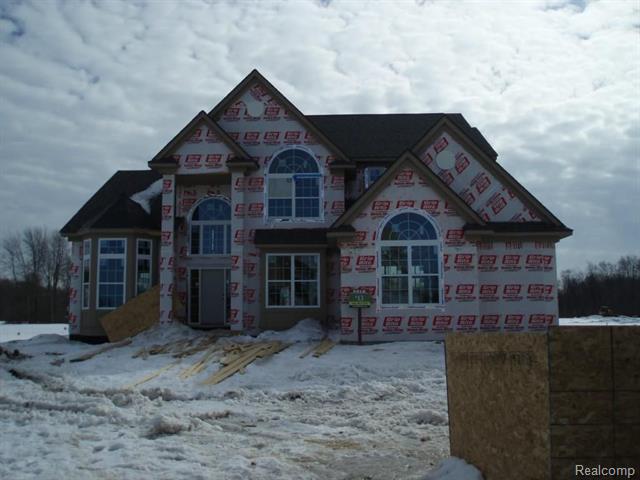 front view picture of 57201 Meadowcreek Cir S, South Lyon, MI. 48178