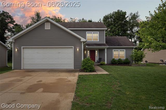 front view picture of 1123 Tartan Ln, Walled Lake, MI. 48390