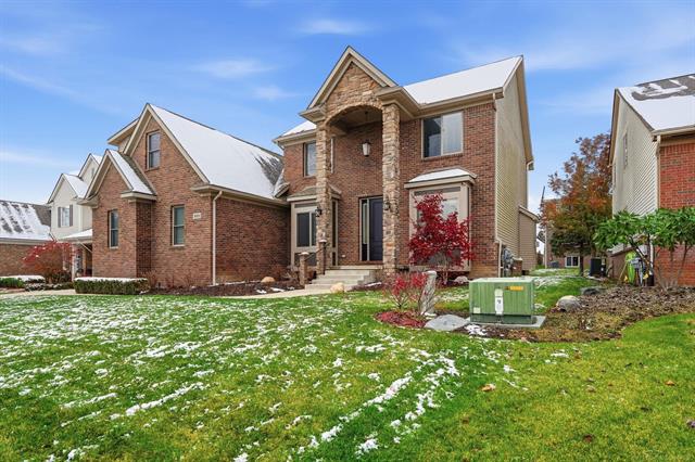 front view picture of 922 Chelsea Blvd, Oxford, MI. 48371