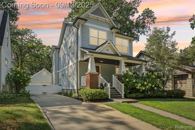 front view picture of 811 Maxwell, Royal Oak, MI. 48067