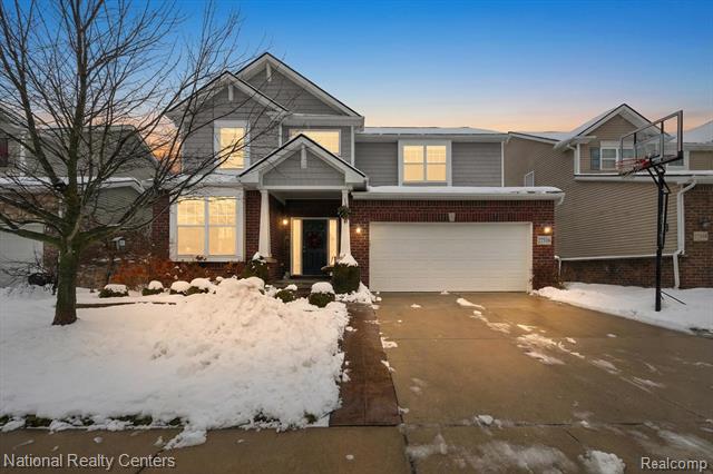 front view picture of 27316 Victoria Rd, Novi, MI. 48374