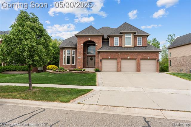 front view picture of 24516 Cavendish Ave E, Novi, MI. 48375