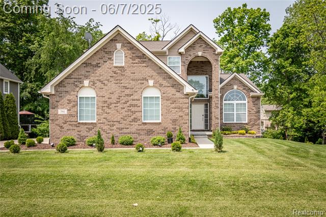 front view picture of 791 Glen Meadows, South Lyon, MI. 48178
