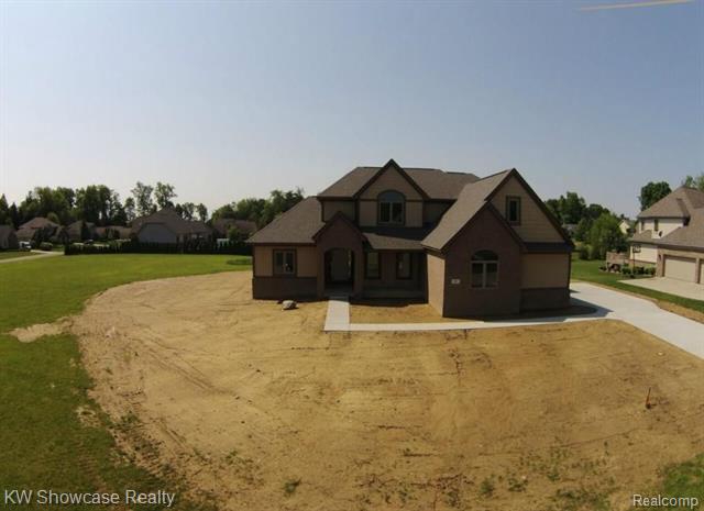 front view picture of 897 Moldovia, White Lake, MI. 48386