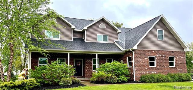 front view picture of 163 Persimmon Dr, Oxford, MI. 48371