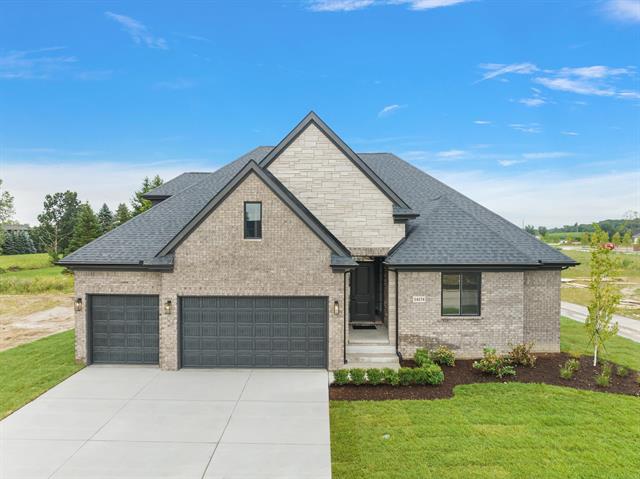 front view picture of 1545 Tiverton Trail Dr, Rochester, MI. 48306