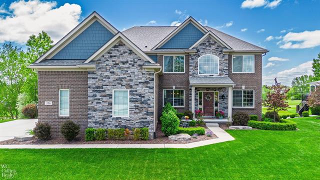 front view picture of 336 Golfside Dr, Oxford, MI. 48371