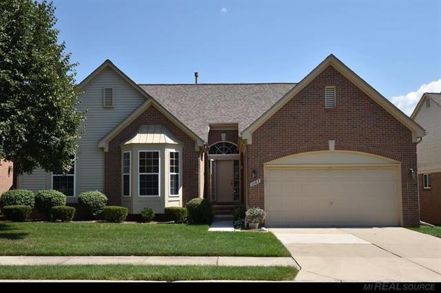 front view picture of 1163 Churchill Cir, Rochester, MI. 48307