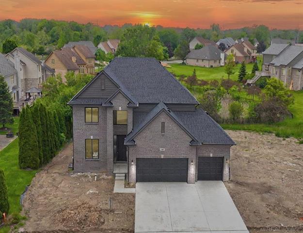 front view picture of 1107 Williamson Cir, Pontiac, MI. 48340