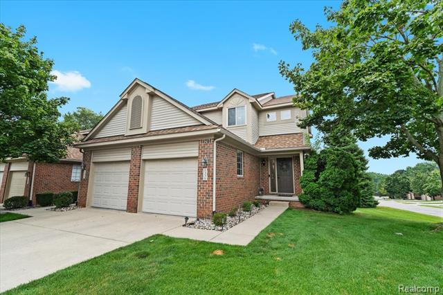 front view picture of 1339 Azalea Ln, Waterford, MI. 48327