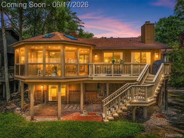 front view picture of 3709 Wabeek Lake Dr W, Bloomfield Hills, MI. 48302