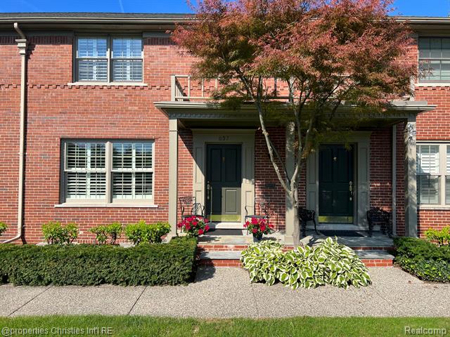 front view picture of 637 N Old Woodward Ave, Birmingham, MI. 48009