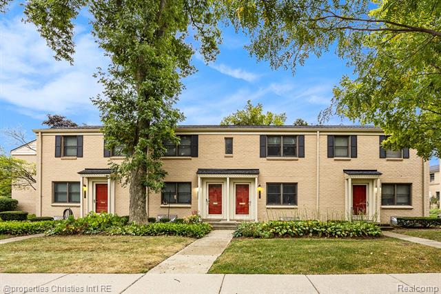 front view picture of 1986 Graefield Rd, Birmingham, MI. 48009