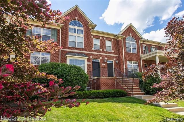 front view picture of 1404 Raliegh Pl, Troy, MI. 48084