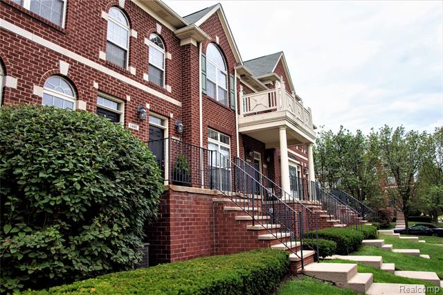 front view picture of 1446 Raliegh Pl, Troy, MI. 48084