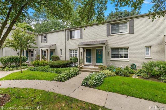 front view picture of 1814 Graefield Rd, Birmingham, MI. 48009