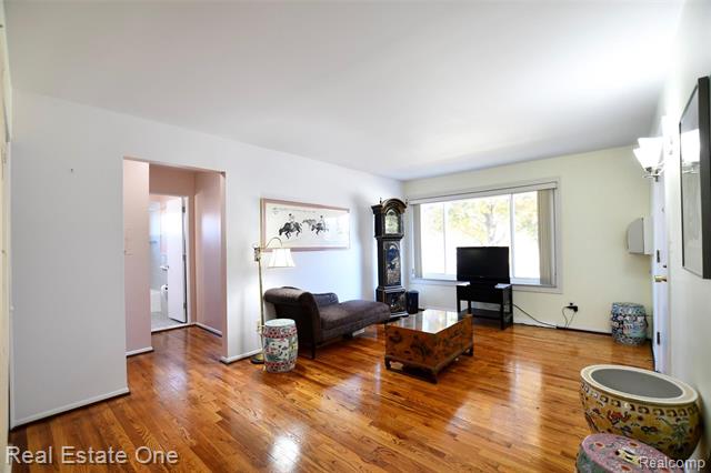 front view picture of 4909 Mansfield Ave Unit H10, Royal Oak, MI. 48073