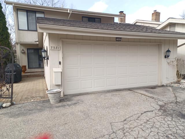 front view picture of 7381 Creek View Cir, West Bloomfield, MI. 48322