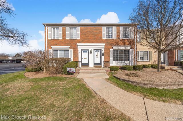 front view picture of 4822 Mansfield Ave, Royal Oak, MI. 48073