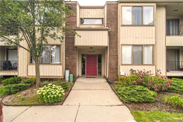 front view picture of 7408 Vassar, West Bloomfield, MI. 48322