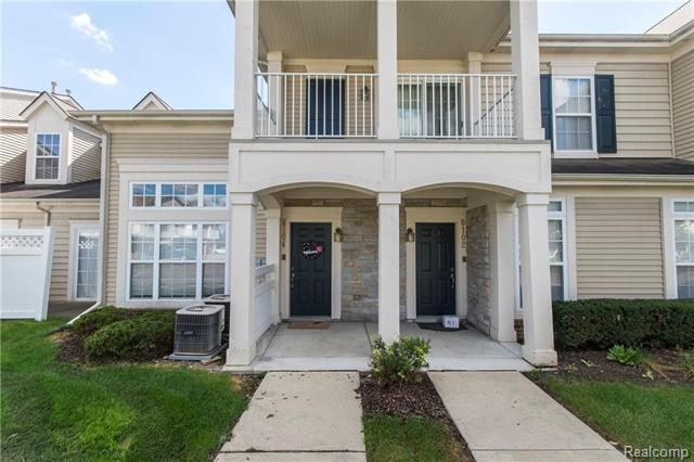 front view picture of 6104 Addington Dr, Walled Lake, MI. 48390