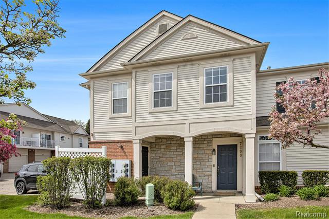 front view picture of 7200 Addington Dr, Walled Lake, MI. 48390