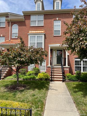 front view picture of 25407 Saint James, Southfield, MI. 48075