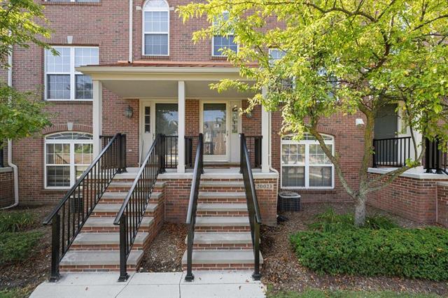 front view picture of 20023 Boardwalk Blvd, Southfield, MI. 48075