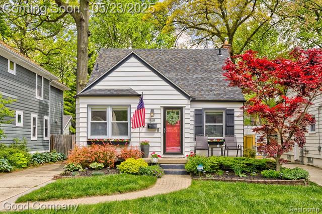 front view picture of 519 S Vermont Ave, Royal Oak, MI. 48067