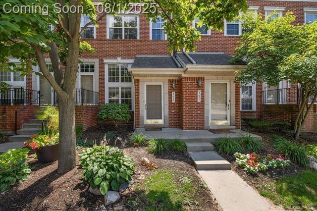 front view picture of 163 W Kenilworth Ave, Royal Oak, MI. 48067