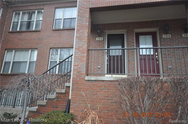 front view picture of 156 Tiffany Ln, Royal Oak, MI. 48067