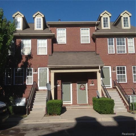 front view picture of 23318 Grayson Dr, Southfield, MI. 48075