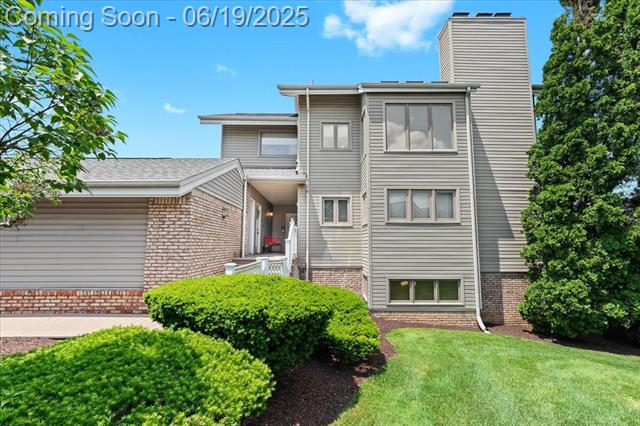 front view picture of 21112 Boulder Cir, Northville, MI. 48167
