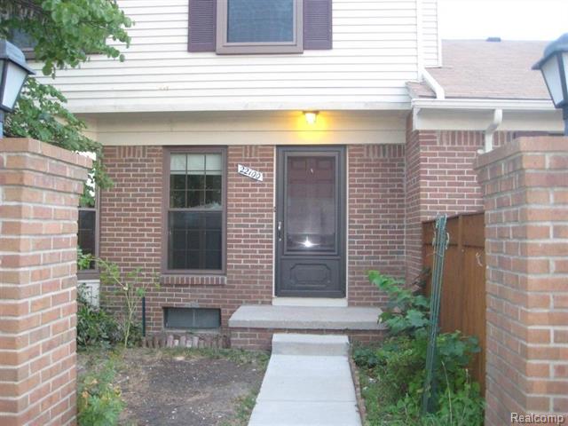 front view picture of 22100 Edgewater, Novi, MI. 48375